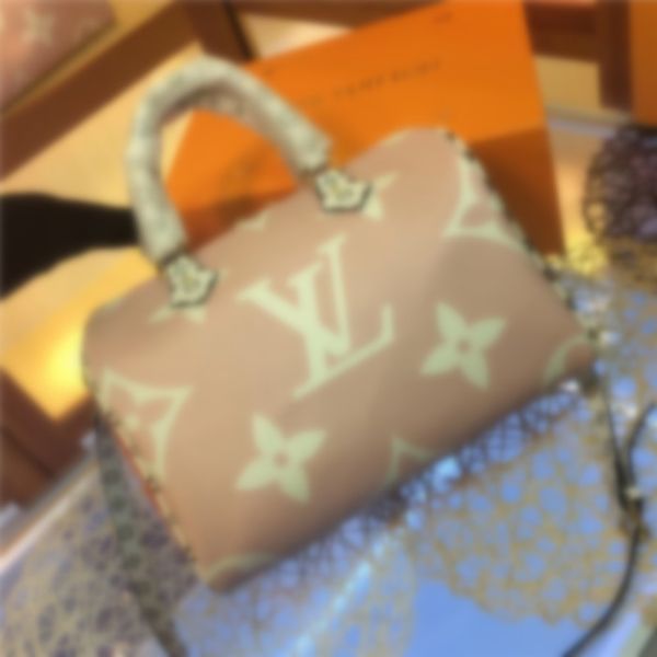 

44573limited edition shopping bag new portable one shoulder women's bag style simple and practical can put down many items size 35 * 39