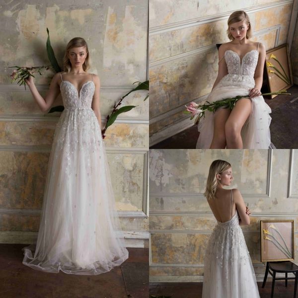 

limor rosen 2019 екђалне вадебне пла пагеи еи линии кѬђжева аппликаи би White