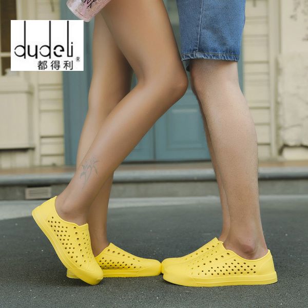 

2018 men and women aqua shoes outdoor breathable beach shoes lightweight quick-drying wading sport water camping sneakers