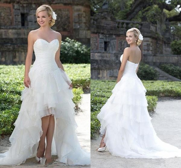 

2019 white Country Wedding Dresses Sleeveless White Organza High Low Wedding Gowns Pleated Tiered Skirt Beach Bridal Dress Plus Size