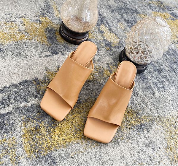 

2020 new casual women slipper summer outdoor sandal square head slip on elegant women slides sandals folds mules shoes, Black