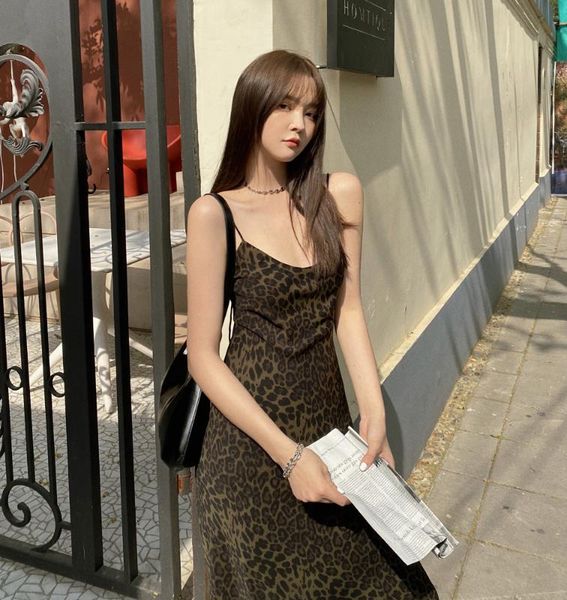 

v-neck leopard condole female temperament off-the-shoulder cultivate one's morality in the long summer french dress, Black;gray