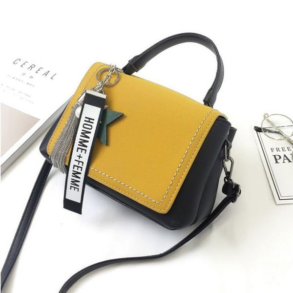 

2019 new korean version of the retro hit color matte handbag handbag tassel shoulder bag wild messenger bag