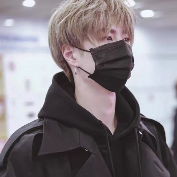 

disposable face mask wholesale 3 ply ear loop anti dustproof face respirator masks non woven bacterial filter mascherine black