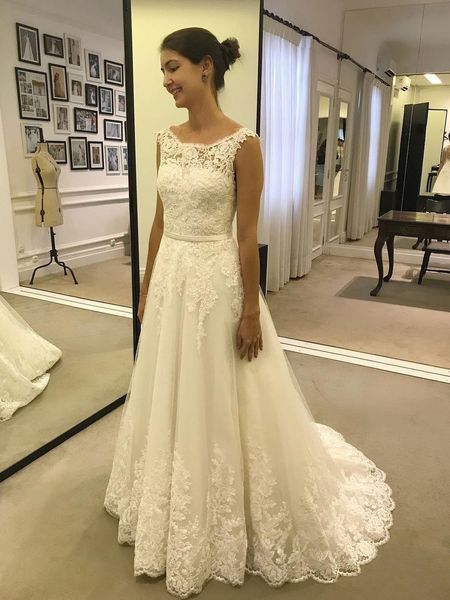 

lace boho wedding dresses ivory appliques bohemian wedding dresses a line sleeveless tulle beach robes de mariée turkey bridal gown cheap, White