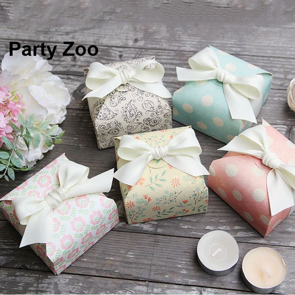 

500 x upscale boutique pink flower sweets paper boxes korea hasp gift wrapper holder