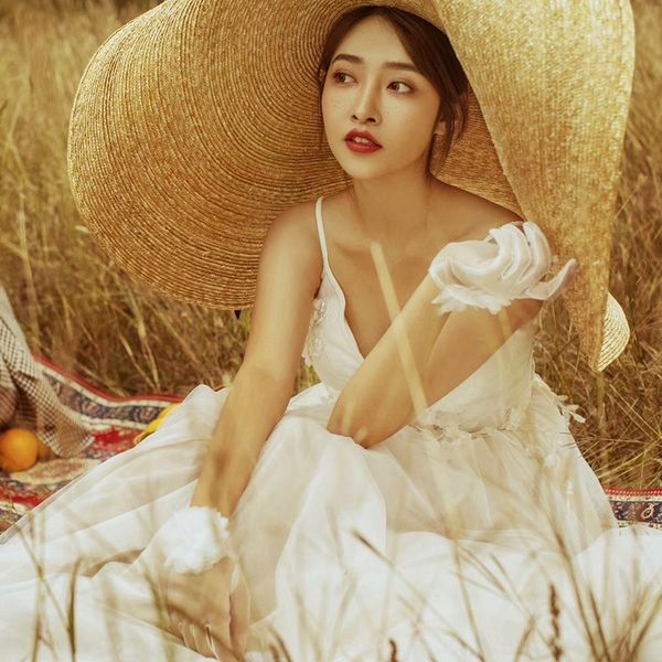 

sunshade show show super large straw outdoor pgraphy straw hat exaggerated theme travel pgraphy mori super large hat, Blue;gray