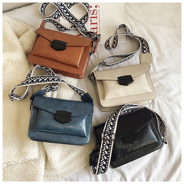 

2020 new fashion one-shoulder western style all-match fashion casual broadband messenger bag