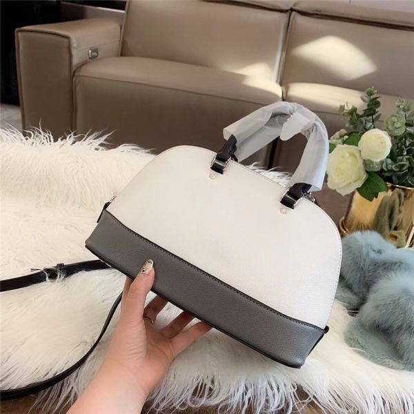 

luxury designer handbag women designer shoulder bag fashion wild joker shell type bag trend versatile lovely leather newset