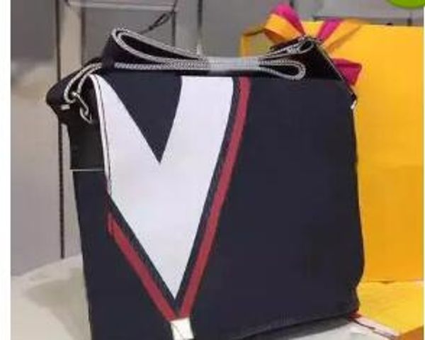 

famous fashion designer leather messenger bags briefcase classic brand cross body bag come with dust bag serial