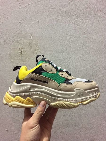 

Fashion Paris 17FW Triple S Sneaker Triple-S Casual Luxury Brand Dad Shoes for Mens Womens Beige Black Sports Tennis Shoe no box 36-44