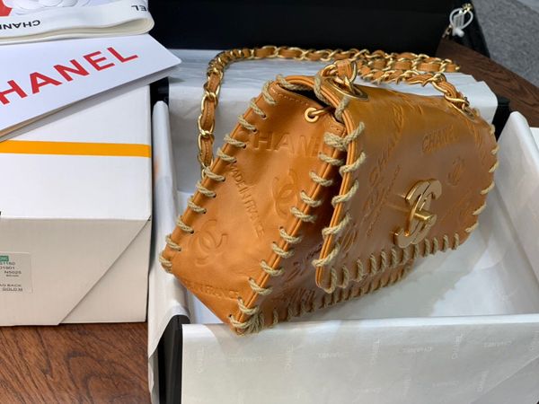 

new classic lady's handbag 7a high-end custom quality handbag fashion business casual style gold silver metal accessories with long shoulder