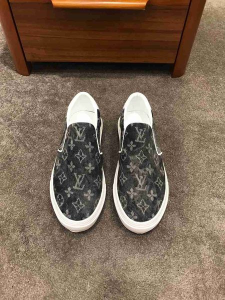 

2019 new mens summer sports tennis shoes breathable flat shoes casual men's overshoes 1106x02, Black