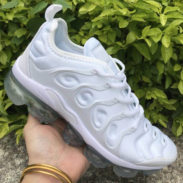 

2019 megatron bumblebee vm plus men running shoes grape hyper blue rainbow game royal mens women black green volt sports sneakers