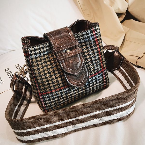 

small wide shoulder strap bag women autumn and winter houndstooth handbag retro plaid bucket bag khaki crossbody bags