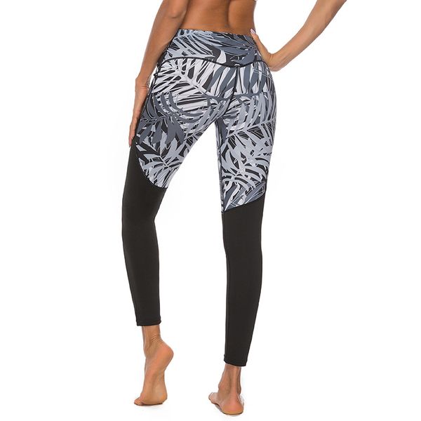 

2019 european and american new yoga pants women digital printed hip exercise pants high waist small feet pants, Black;white
