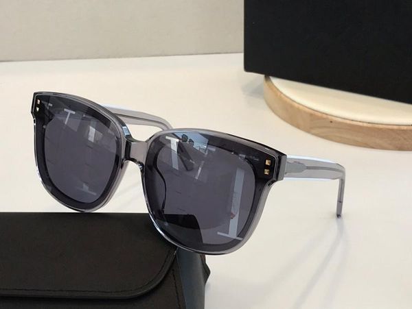 

4058 popular brand designer sunglasses fashion cat eye frame sun glasses set with diamonds and rivets design eyewear come with case, White;black