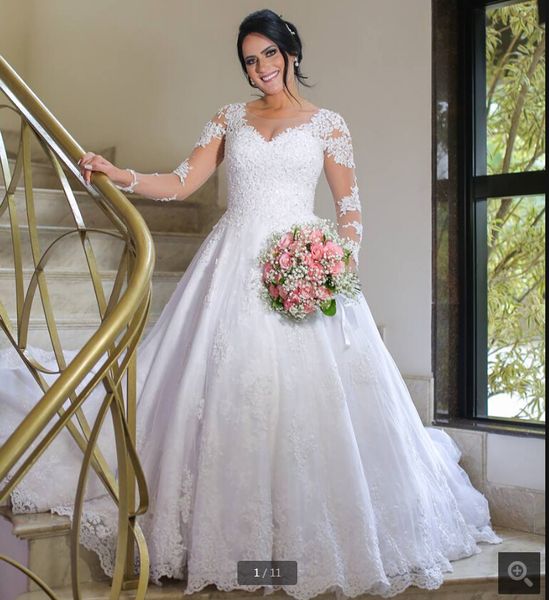 

2020 elegant lace applique long sleeve muslim wedding dress islamic ball gown vintage princess puffy bride dress vestido de noiva, White