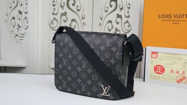 

classic small shouder bag for men letter real leather shoulder crossbody bags for ladies man size 22x25x8cm