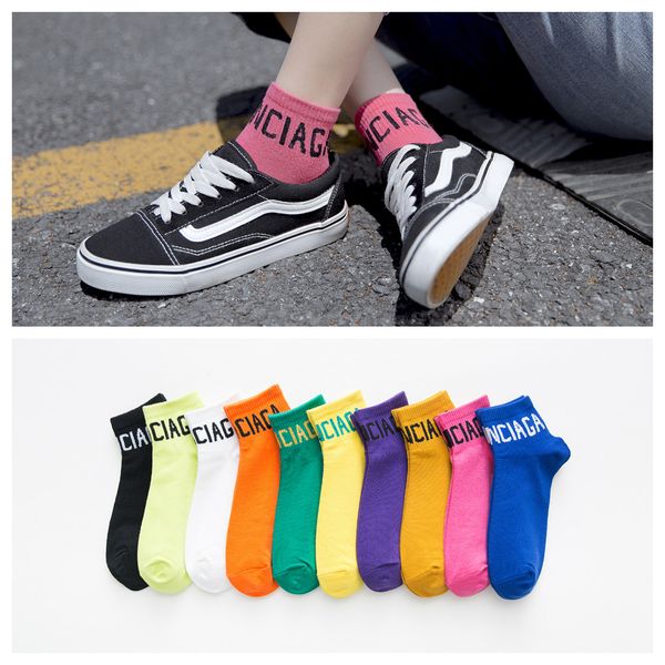 

2020 new women alphabet socks shallow mouth short tube women boat cotton sports leisure spring and summer breathable socks, Black;white