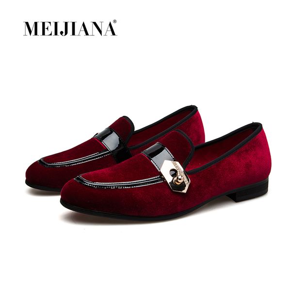 

meijiana fashion autumn style men loafers genuine leather shoes men flats metal buckle red shoes, Black
