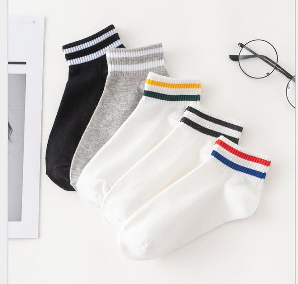 

women's two bar stripes in the tube socks sports and leisure korean version of the parallel bars boat socks, Black