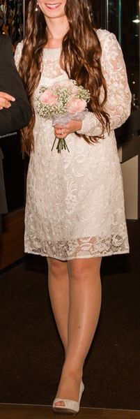 

романтические короткие рукава с длинными рукавами из бисера и жемчугом современные колен свадебные платья 2019 кружева свадебное платье на з, White