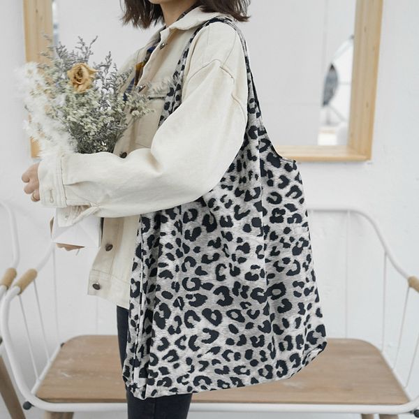 

korean fashion personality leopard print female bag retro large capacity shopping bag hand bill of lading shoulder fashion