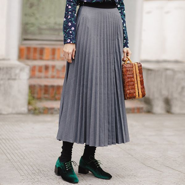 

inman new mid-calf pleated all-match thin skirt a-line empire skirt, Black;gray