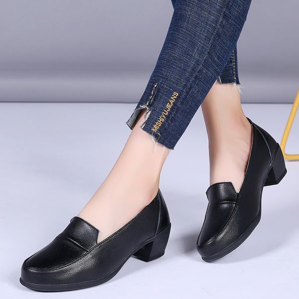 

the new four seasons casual women's leather shoes simple fashion tooling shoes wear-resistant non-slip breathable one pedal peas, Black