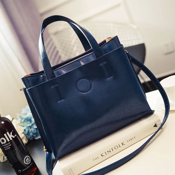 

women's spring new model vintage big bag shoulder messenger bag