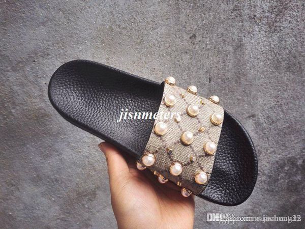

2020 explosion models, designers design comfortable and stylish luxury sandals, Black