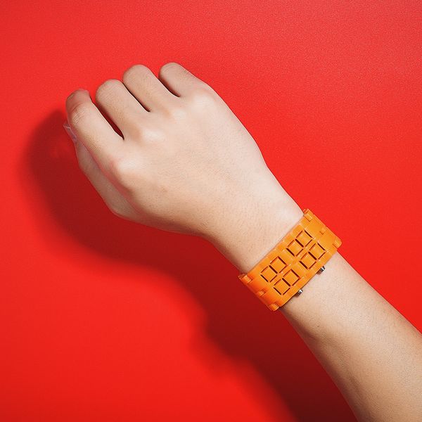 

selflover fashion watch new iron samurai metal bracelet lava clock led digital watches hour men women erkek kol saati, Slivery;brown