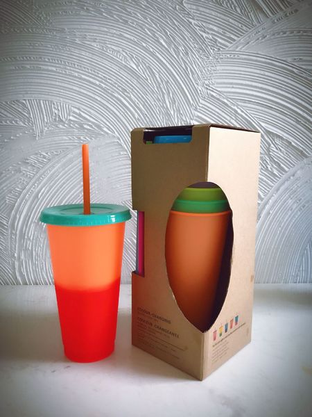 Горячая продажа 24oz Цвета изменяя Кубок BPA бесплатного Волшебного Plastic Sippy чашки Экологичной пластмассовую кружку с соломой и крышкой 5 цветов набором A04