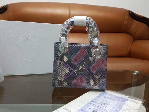 

new european classic luxury goods style ladies' handbags, imperial concubines, real python skins, chains, metal letters, decorations, p