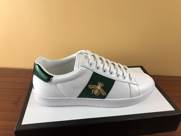 

Man women luxury de igner hoe bee glitter real leather fa hion neaker green red tripe ca ual italy hoe ize 35 46