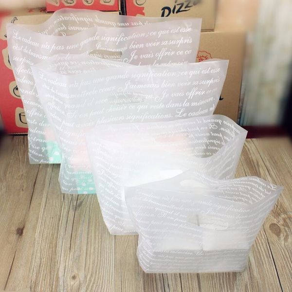 

40x31cm 50pcs large alphabet printed plastic shopping bags with handle clear boutique cloth gift packaging plastic bag