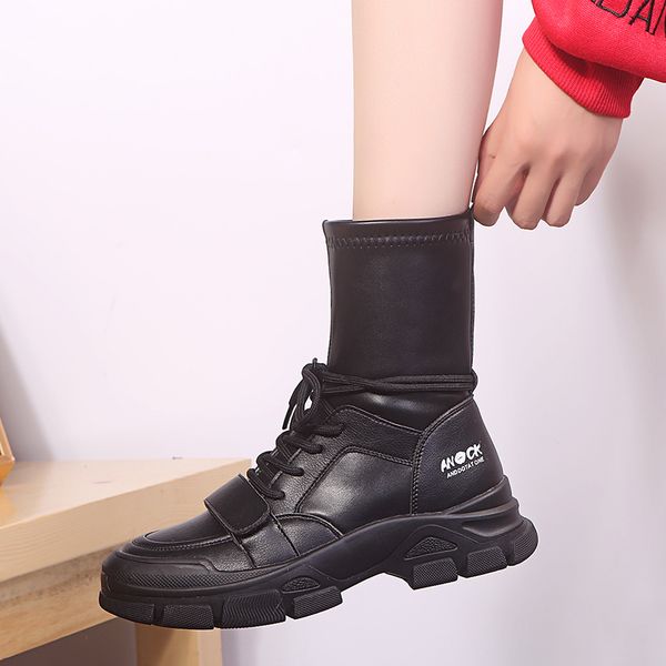 

2019 winter classic boots for women patent leather plush keep warm platform snow boots sock, Black