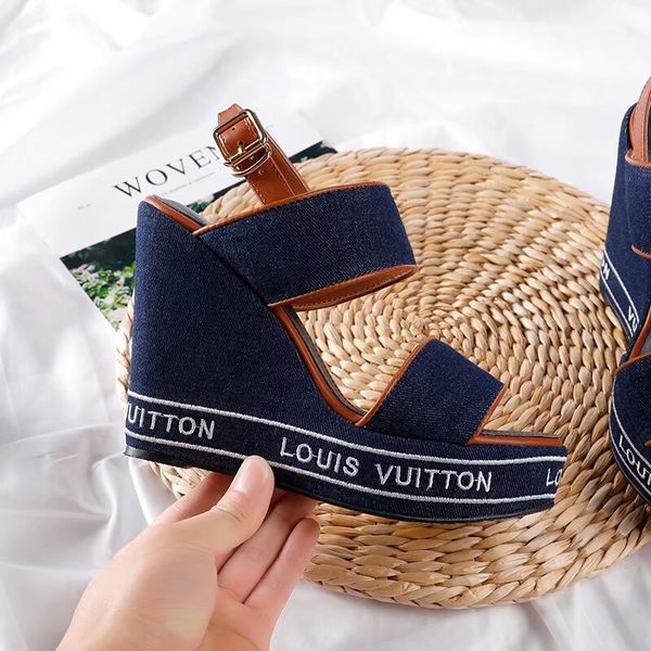 

6new brand fa hion elegant line buckle tyle thick heel hoe high heel wedge andal lipper ladie comfortable fa hion hoe with box, Black