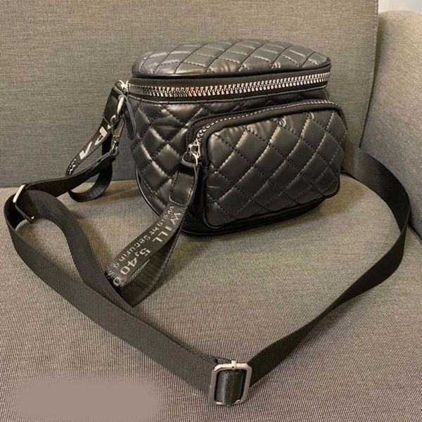 

lansuxiang new messenger bag women bag fashion pu leather lingge soft leather multifunctional