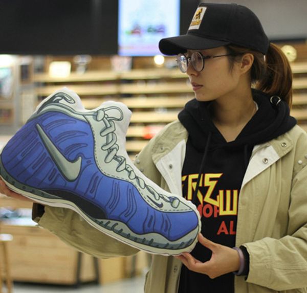 

2019 latest tide shoes creative birthday gift printing thick cotton cloth personality shaped pillow funny cushion car sofa pillow