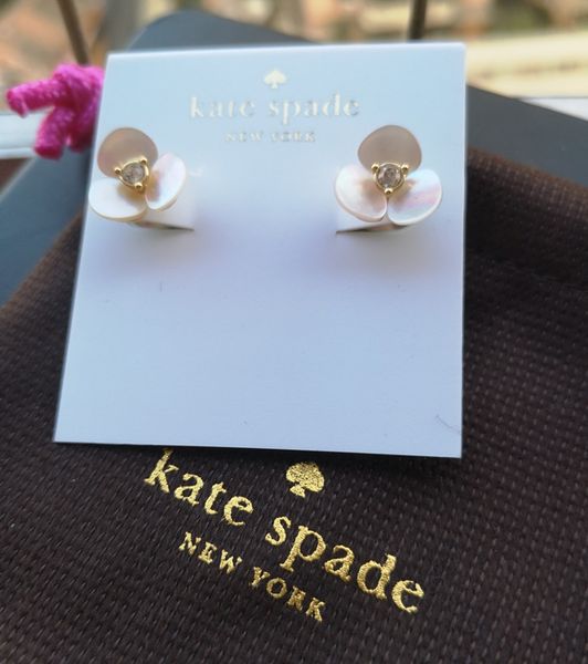 

2020 новые высококачественные модные дизайнеры маленький цветок ромашки до и после жемчужного света роскошные серебряные серьги с жемчугом