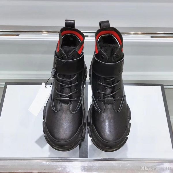 

european station 2019 winter new wild martin boots fashion comfortable british wind thick bottom short tube motorcycle boots female