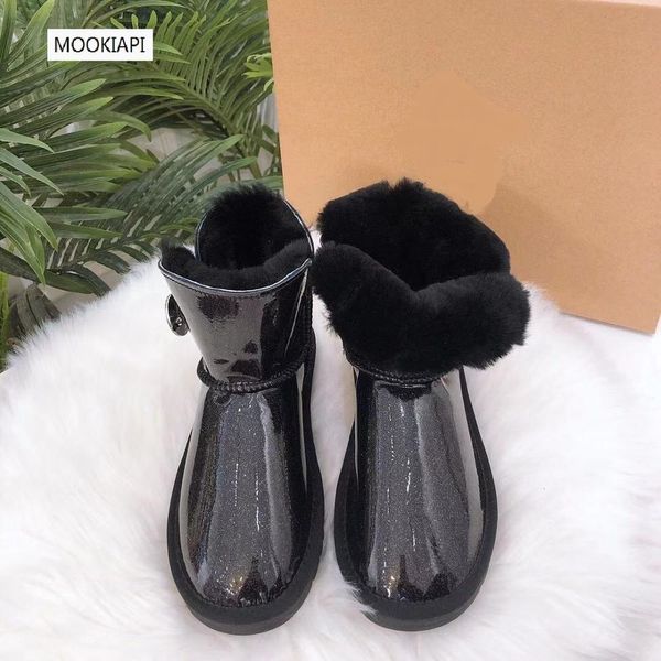 

2019 australia's most fashionable and warm women shoes, real sheepskin, natural wool, the highest quality waterproof snow boots, Black