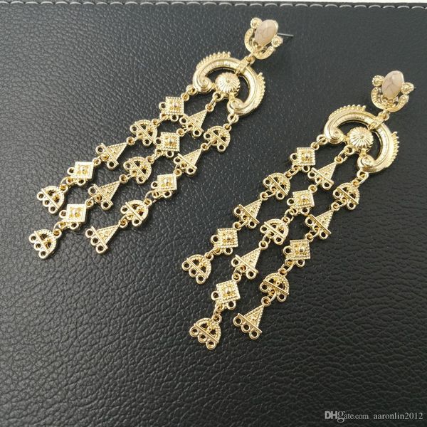 

bohemia brand hollow metal flower stud earrings for women fashion jewelry 2017 resin stone tassel earring pendant gold brincos earring, Golden;silver