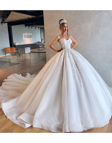 

леганнй без бѬеелек кѬђжева appliqued балное плае вадебне пла luxury возлб White