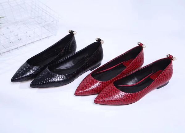 womens pointed flat shoes