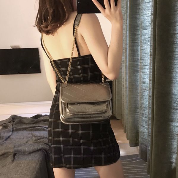

2019 small square bag postman bag single shoulder slant chain