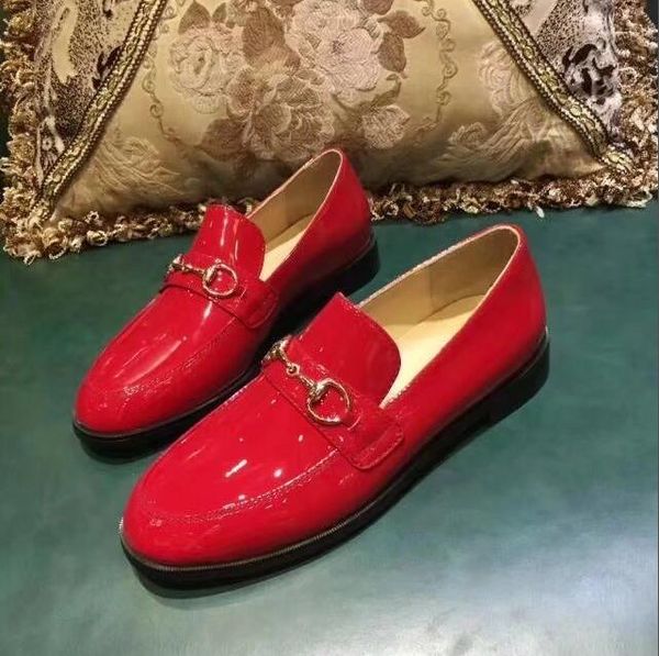 

2019 new ladies flat bottom leather shoes, genuine leather, big bottom, 3 colors, full size package 35-41, black, pink, red. cs05