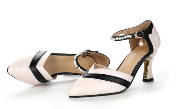 

2019 women's sandals in summer with new style high heel coarse heel pointed end @17, Black